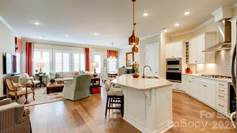 11101 Cobb Creek Ct, Charlotte, NC 28277 photo 3