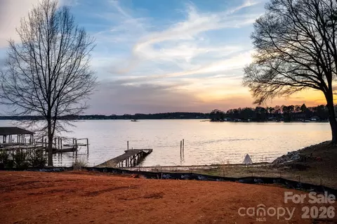 4673 Kiser Island Rd, Terrell, NC 28682