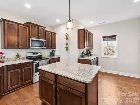Kitchen - 76 Ledgestone Dr, Fairview, NC 28730 photo 4 of 5