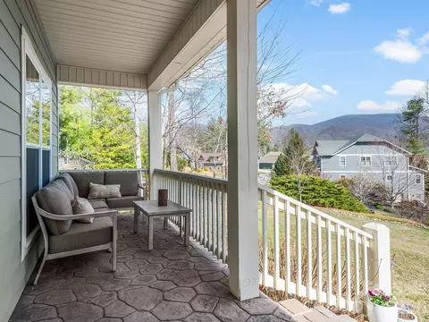 Exterior - 76 Ledgestone Dr, Fairview, NC 28730 photo 4 of 11