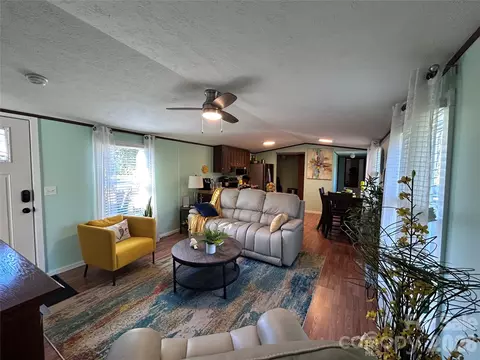 Living - 135 Phillips Rd, Spruce Pine, NC 28777 photo 1 of 3