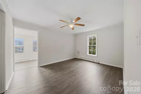 Living - 630 2nd Sw St SW, Conover, NC 28613 photo 3 of 5