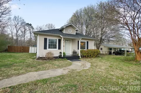 Exterior - 409 Blacksnake Rd, Stanley, NC 28164 photo 2 of 3
