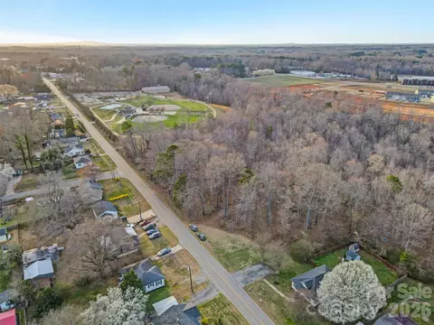 View/Area - 409 Blacksnake Rd, Stanley, NC 28164 photo 2 of 3