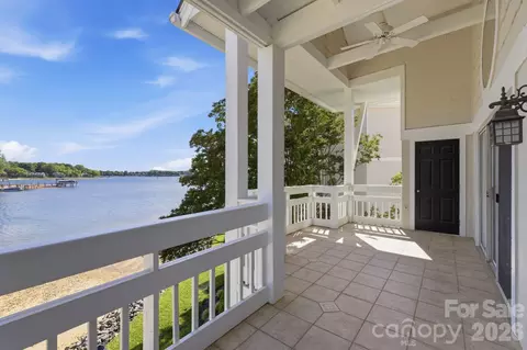 17925 Kings Point B Dr #B, Cornelius, NC 28031
