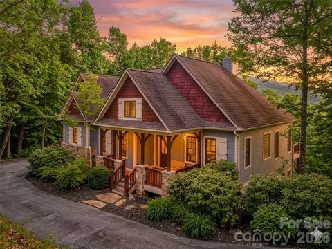 130 Cross Vine Dr, Tuckasegee, NC 28783