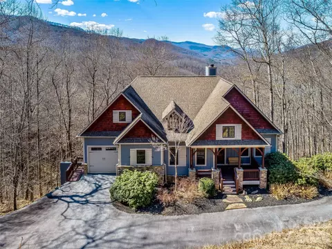 130 Cross Vine Dr, Tuckasegee, NC 28783