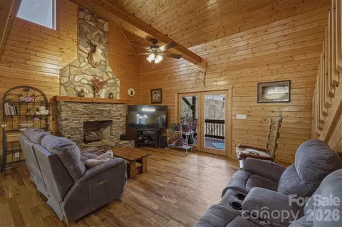 Living - 5895 Old Hwy 70 Rd, Morganton, NC 28655 photo 2 of 3