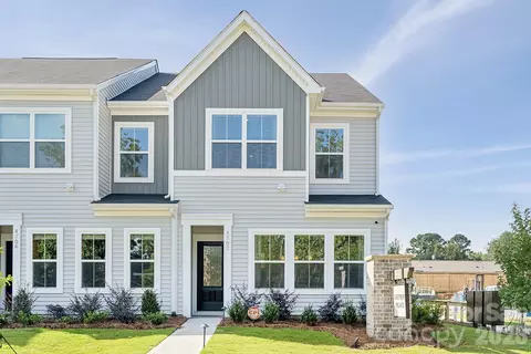 4624 Lakeview 4 Rd #4, Charlotte, NC 28216