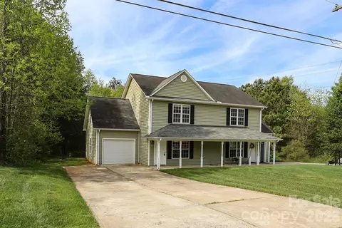 7685 Keistlers Store Rd, Sherrills Ford, NC 28673