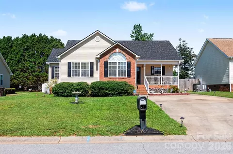 4008 Woodleigh Dr, Rock Hill, SC 29732