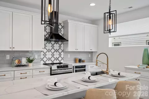 306 Wesley Heights Way, Charlotte, NC 28208