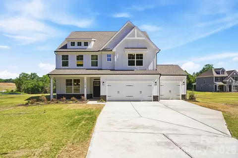 10818 Coble Rd, Mint Hill, NC 28227