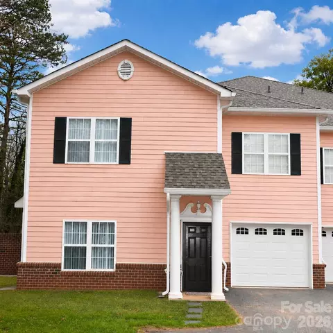 1360 21st Ne Ave NE, Hickory, NC 28601