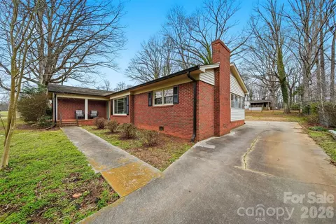 705 2nd Ne Ave NE, Conover, NC 28613 photo 35