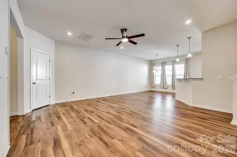 Living - 524 Hunters Dance Rd, Fort Mill, SC 29708 photo 4 of 5