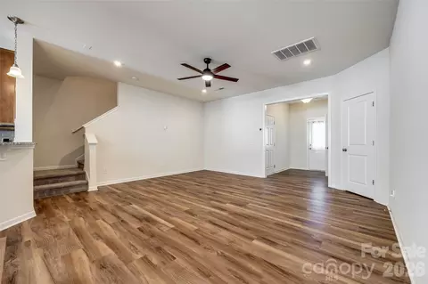 Living - 524 Hunters Dance Rd, Fort Mill, SC 29708 photo 2 of 5