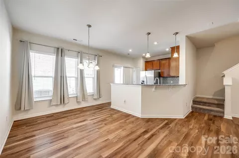 Living - 524 Hunters Dance Rd, Fort Mill, SC 29708 photo 3 of 5