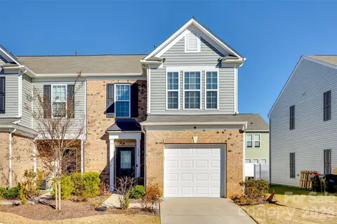 524 Hunters Dance Rd, Fort Mill, SC 29708