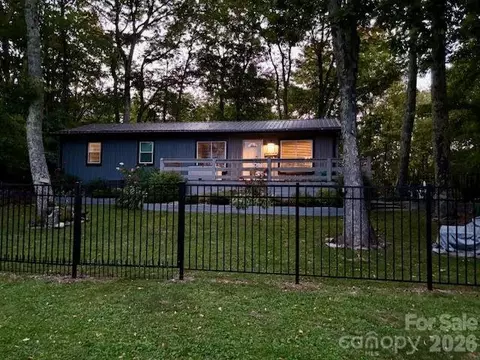 85 Crestwood Cir, Newland, NC 28657
