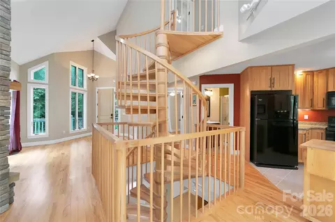 Entry Way - 72 Memory Ln, Brevard, NC 28712 photo 3 of 3