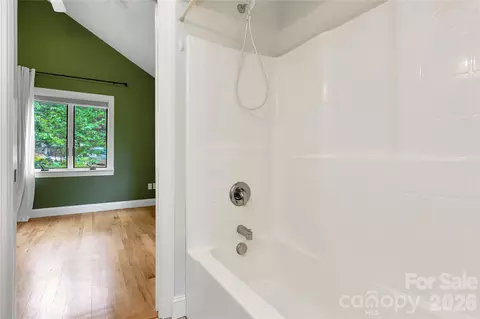 Bath - 72 Memory Ln, Brevard, NC 28712 photo 4 of 5