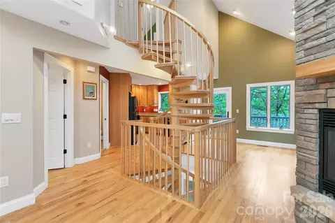 Entry Way - 72 Memory Ln, Brevard, NC 28712 photo 1 of 3