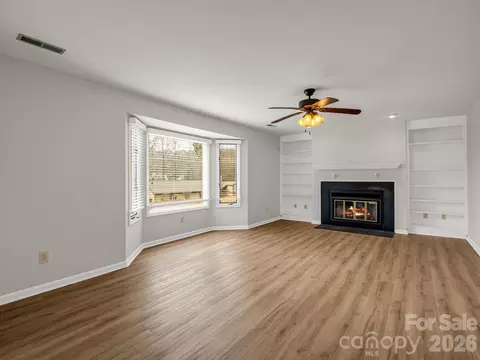 Living - 303 Golfside Dr, Flat Rock, NC 28731 photo 2 of 9