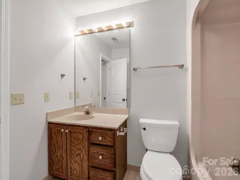 Bath - 303 Golfside Dr, Flat Rock, NC 28731 photo 4 of 5