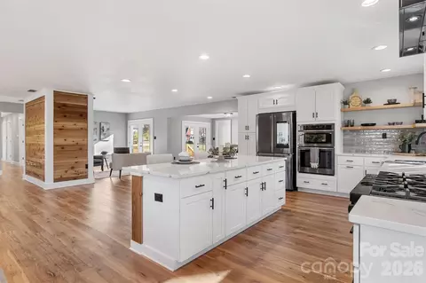 1206 9th Nw St NW, Hickory, NC 28601 photo 8