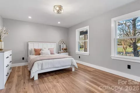 1206 9th Nw St NW, Hickory, NC 28601 photo 16
