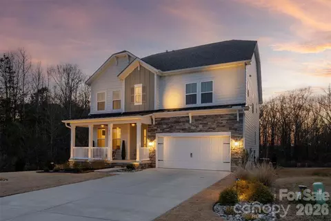 1035 Chalet Ln, Fort Mill, SC 29707