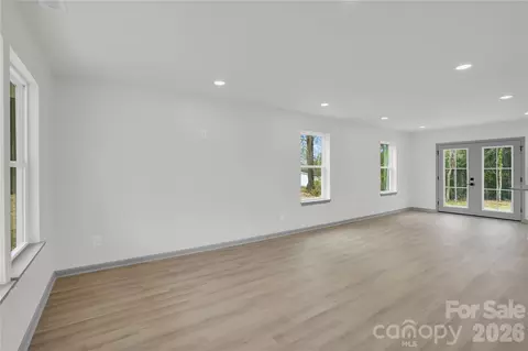 Living - 404 E Arch St, Lancaster, SC 29720 photo 6 of 6
