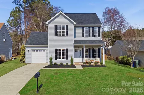 171 Kristens Court Dr, Mooresville, NC 28115