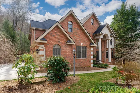 39 Windover Dr, Asheville, NC 28803