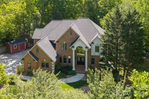 39 Windover Dr, Asheville, NC 28803