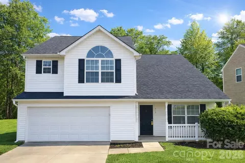 518 Canopy Ct, Clover, SC 29710