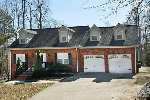 240 Montclair Dr, Advance, NC 27006