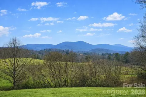 215 Lane Rd, Flat Rock, NC 28731