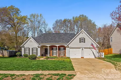 13826 Hatton Cross Dr, Charlotte, NC 28278