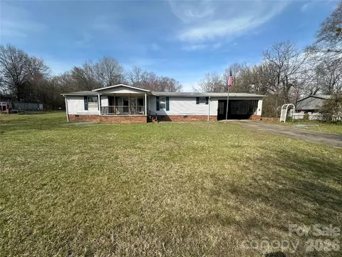 206 6th Sw St SW, Taylorsville, NC 28681