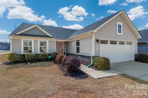 4246 Mackinnon Dr, Charlotte, NC 28214