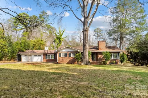 121 33rd Ne Ave NE, Hickory, NC 28601