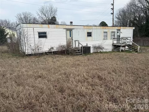 100 Stella St, Clover, SC 29710 photo 2