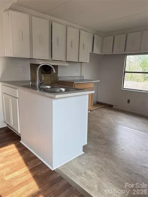 100 Stella St, Clover, SC 29710 photo 3