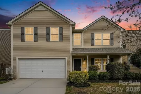 1061 Regal Manor Ln, Fort Mill, SC 29715