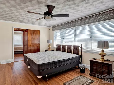 Bedroom - 5803 Morgan Mill Rd, Monroe, NC 28110 photo 2 of 6