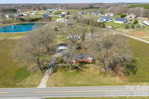 5803 Morgan Mill Rd, Monroe, NC 28110