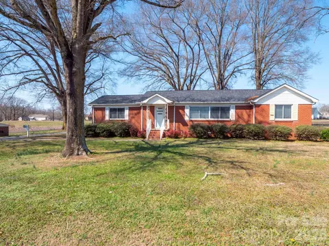 Exterior - 5803 Morgan Mill Rd, Monroe, NC 28110 photo 3 of 5