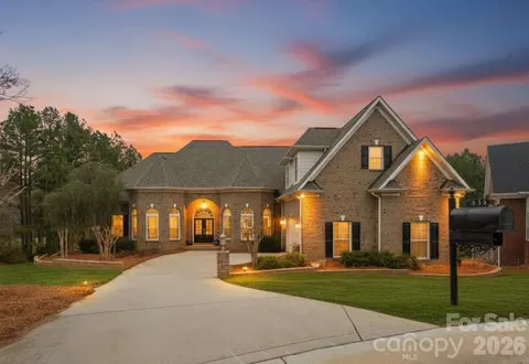 458 Inverness Pl, Rock Hill, SC 29730